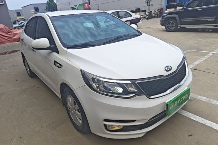 Used Kia K2 2015 Sedan 1.4L MT GLS Front Right 45 Deg