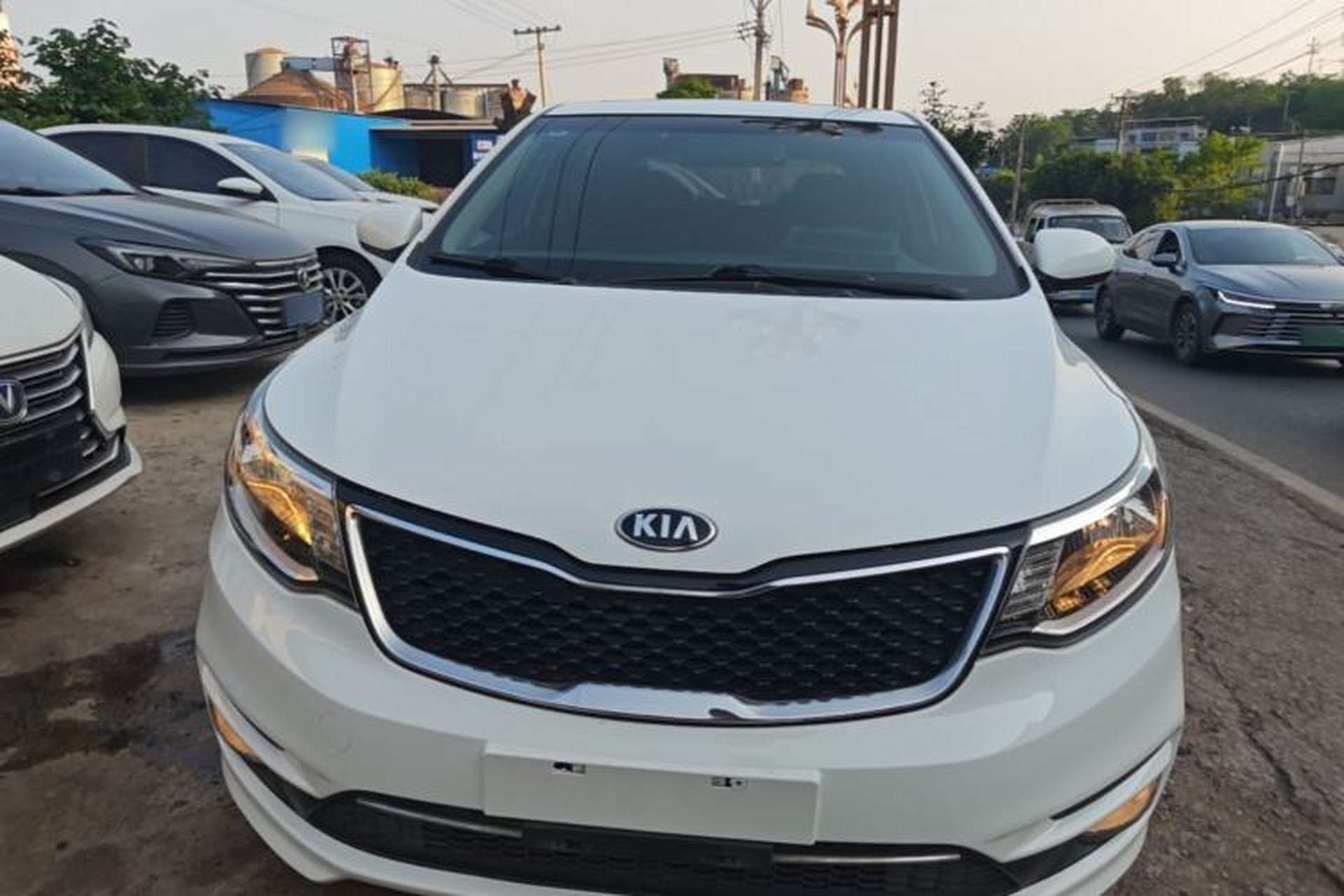 Used Kia K2 2015 Hatchback 1.4L MT GLS Cool Edition Front