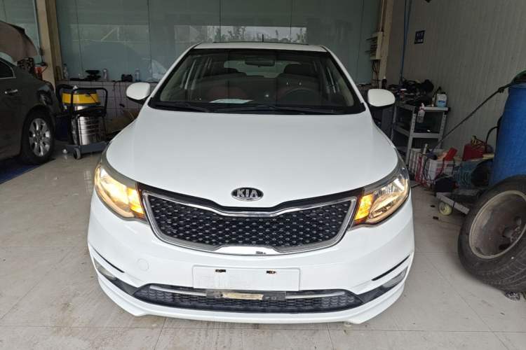 Used Kia K2 2015 Hatchback 1.4L AT GLS Cool Edition Front