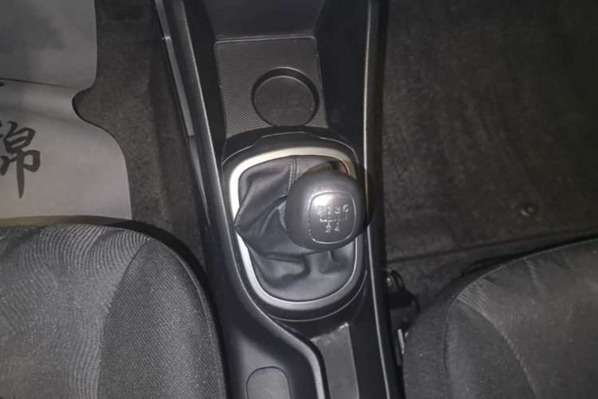 Used Kia K2 2015 Sedan 1.4L MT GLS Gear Lever