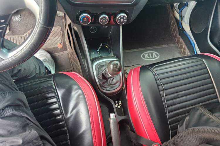 Used Kia K2 2015 Sedan 1.4L MT GLS Gear Lever