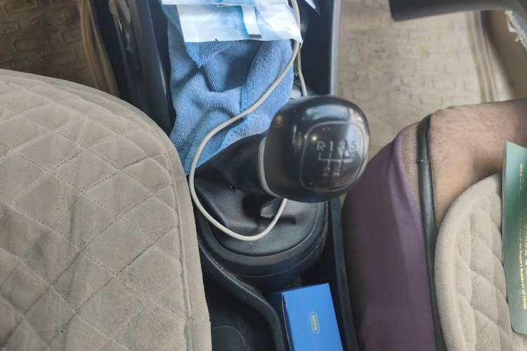 Used Kia K2 2015 Sedan 1.4L MT GLS Gear Lever