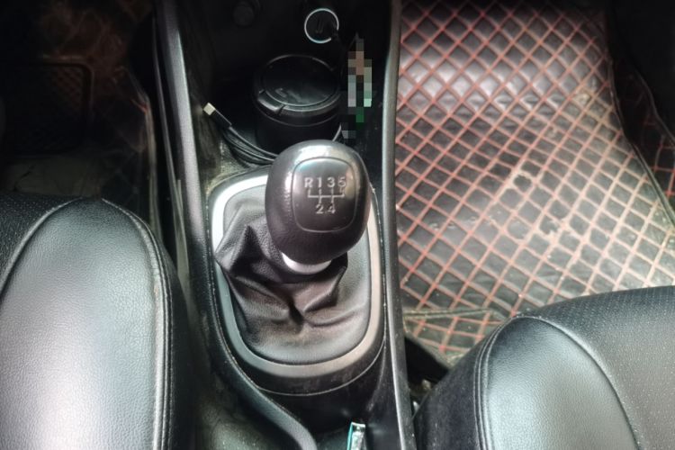 Used Kia K2 2015 Sedan 1.4L MT GLS Gear Lever