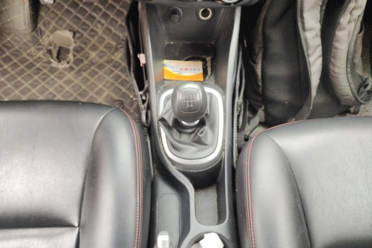 Used Kia K2 2015 Sedan 1.4L MT GLS Gear Lever