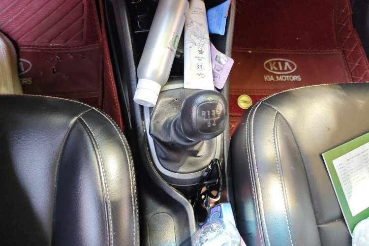 Used Kia K2 2015 Sedan 1.4L MT GLS Gear Lever