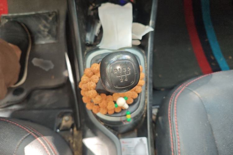 Used Kia K2 2015 Sedan 1.4L MT GLS Gear Lever