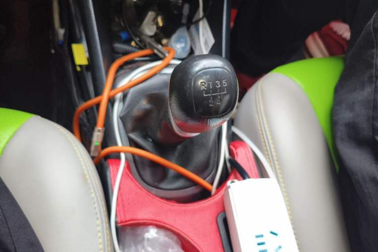 Used Kia K2 2015 Sedan 1.4L MT GLS Gear Lever