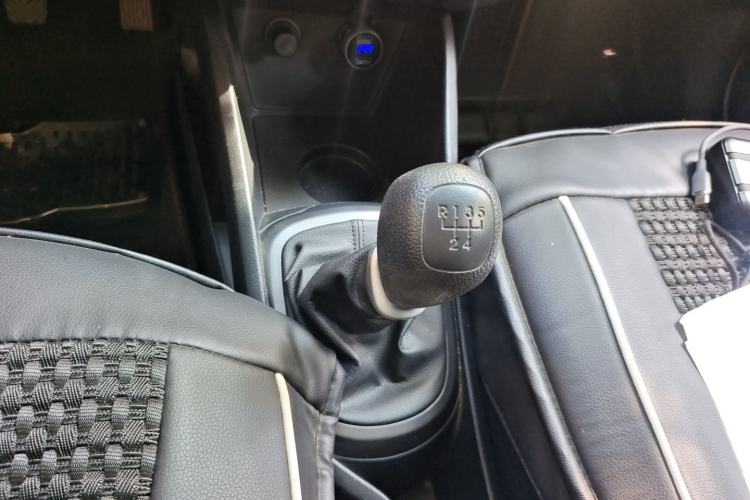 Used Kia K2 2015 Sedan 1.4L MT GLS Gear Lever
