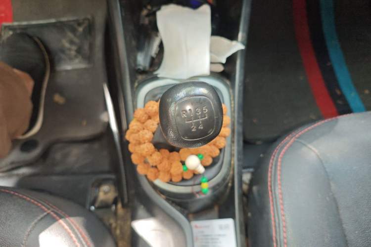 Used Kia K2 2015 Sedan 1.4L MT GLS Gear Lever