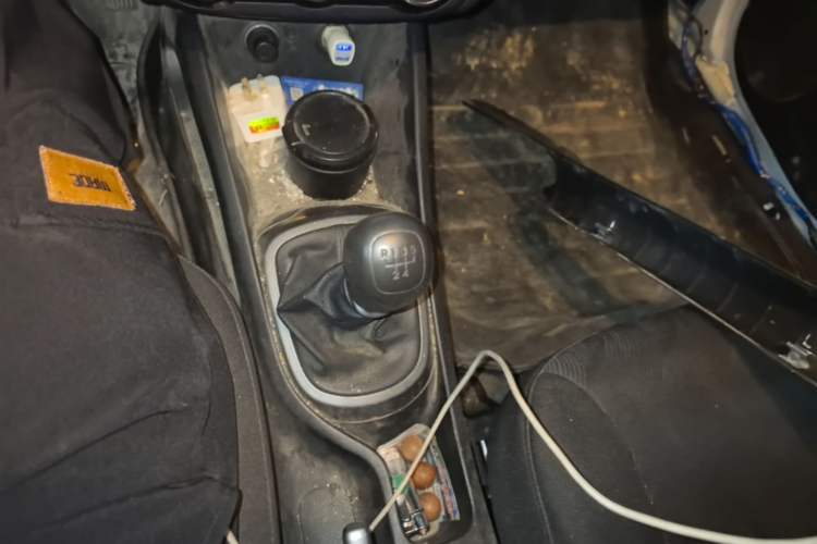 Used Kia K2 2015 Sedan 1.4L MT GLS Gear Lever