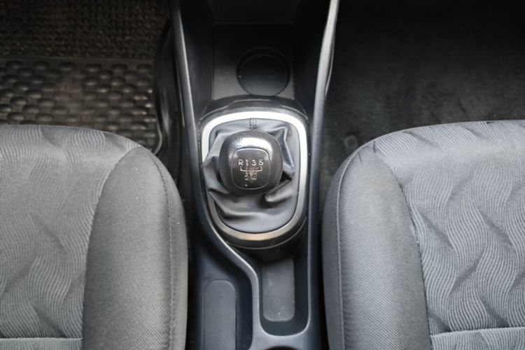 Used Kia K2 2015 Sedan 1.4L MT GLS Gear Lever