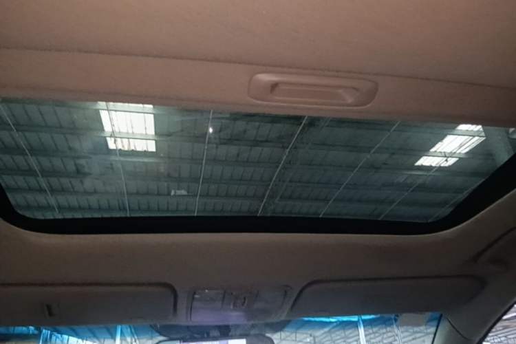 Used Kia K2 2015 Sedan 1.6L Automatic Transmission Premium Headliner