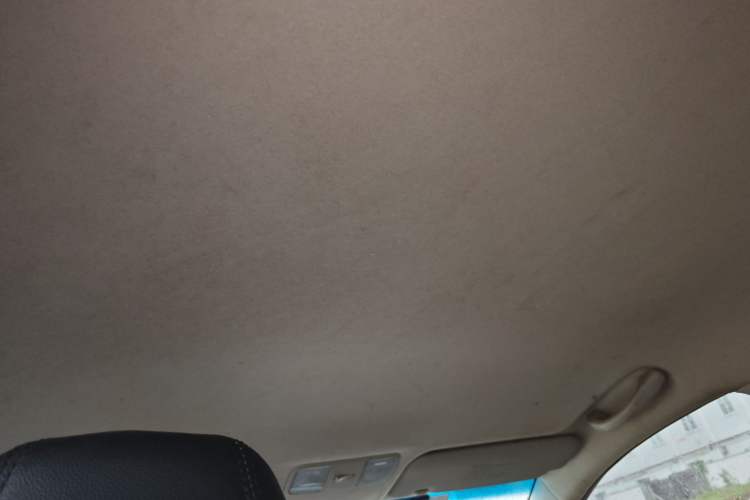 Used Kia K2 2015 Sedan 1.4L MT GLS Headliner