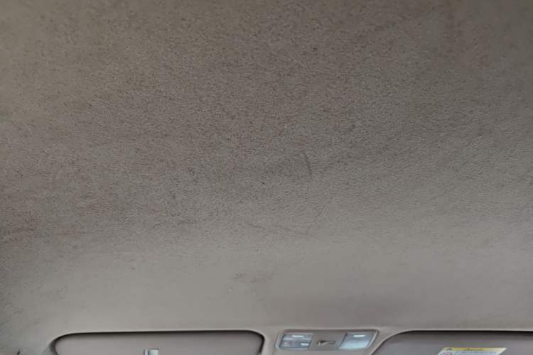 Used Kia K2 2015 Sedan 1.4L MT GLS Headliner
