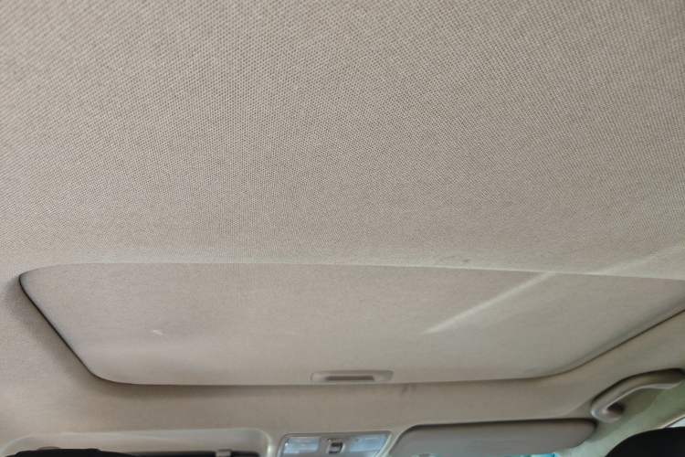 Used Kia K2 2015 Sedan 1.6L Automatic Transmission Premium Headliner