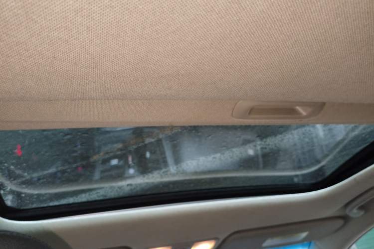 Used Kia K2 2015 Sedan 1.6L Automatic Transmission Premium Headliner
