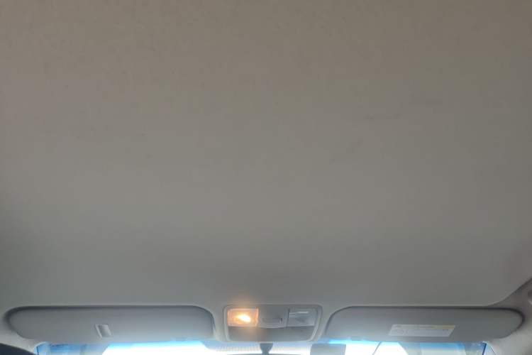 Used Kia K2 2015 Sedan 1.4L Automatic GLS Headliner