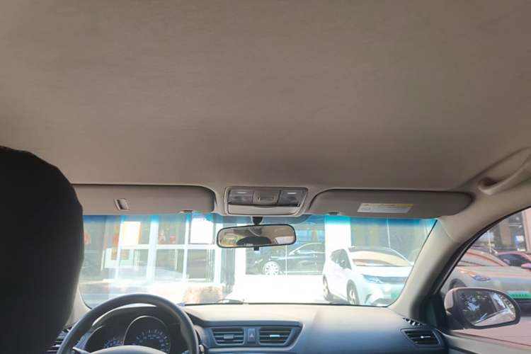 Used Kia K2 2015 Sedan 1.4L Automatic GLS Headliner