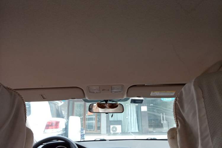 Used Kia K2 2015 Sedan 1.4L Automatic GLS Headliner