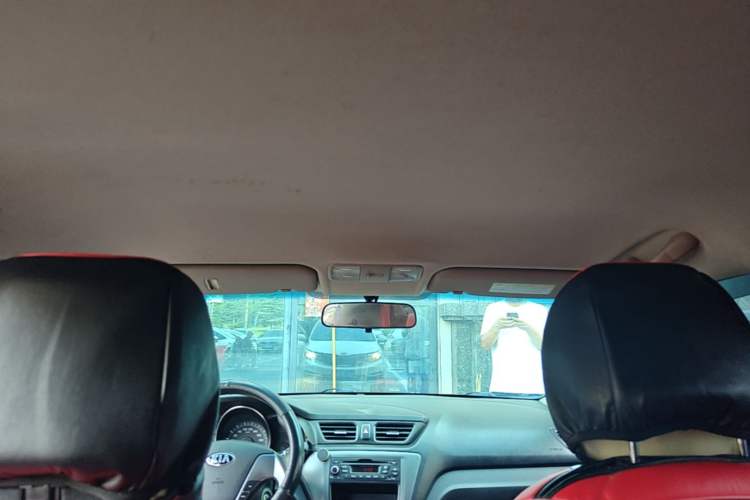 Used Kia K2 2015 Sedan 1.4L MT GLS Headliner