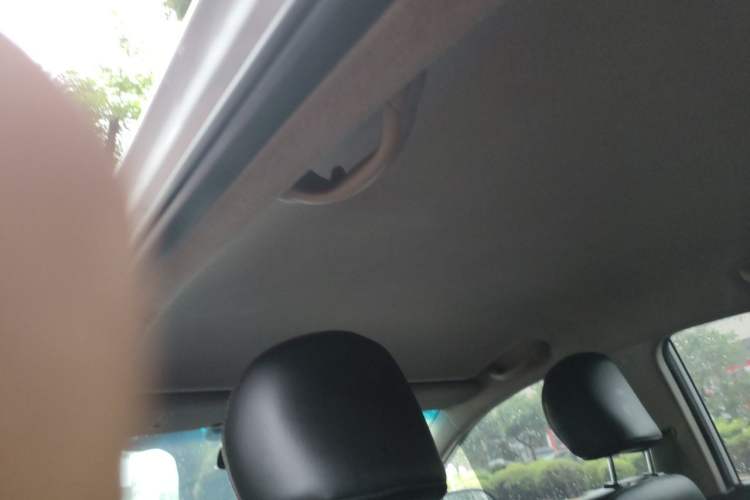 Used Kia K2 2015 Sedan 1.4L Automatic GLS Headliner