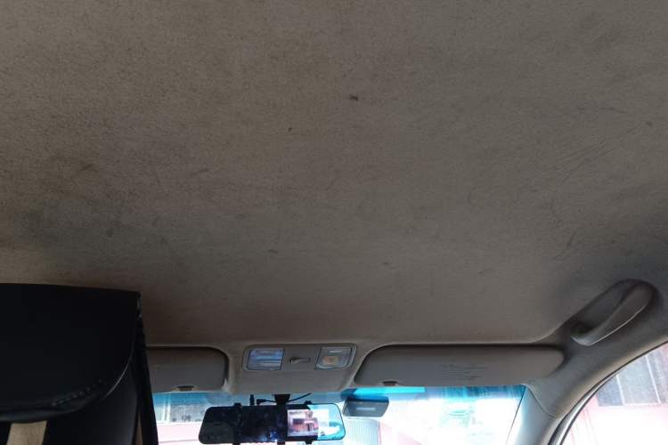 Used Kia K2 2015 Sedan 1.4L MT GLS Headliner