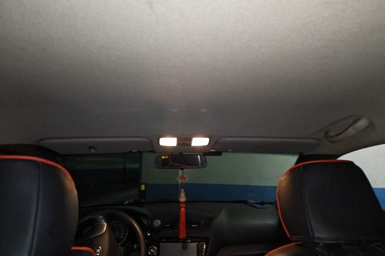 Used Kia K2 2015 Sedan 1.4L MT GLS Headliner