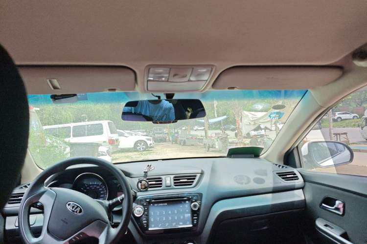 Used Kia K2 2015 Sedan 1.4L Automatic GLS Headliner