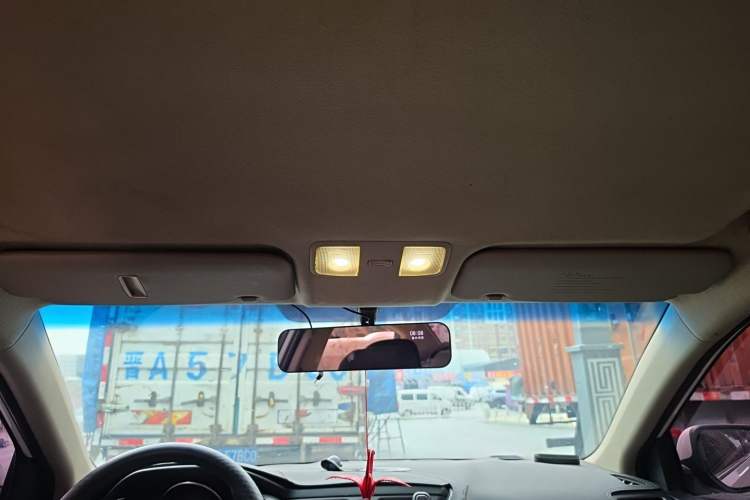 Used Kia K2 2015 Sedan 1.4L MT GLS Headliner