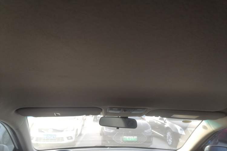 Used Kia K2 2015 Sedan 1.4L MT GLS Headliner