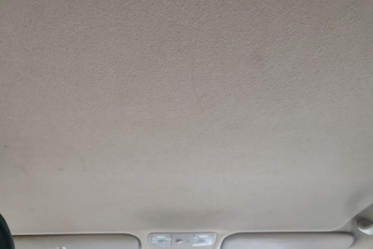 Used Kia K2 2015 Sedan 1.4L MT GLS Headliner