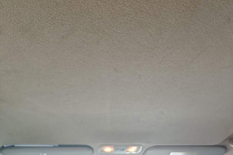 Used Kia K2 2015 Sedan 1.4L MT GLS Headliner