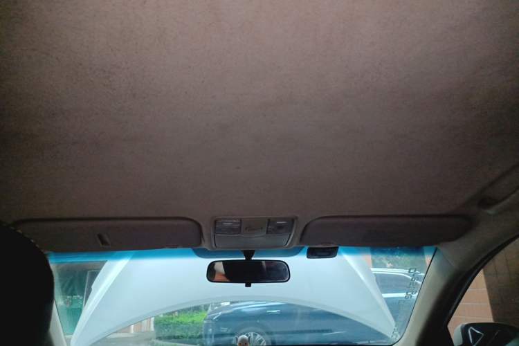 Used Kia K2 2015 Sedan 1.4L Automatic GLS Headliner