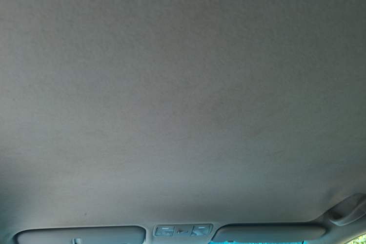 Used Kia K2 2015 Sedan 1.4L MT GLS Headliner