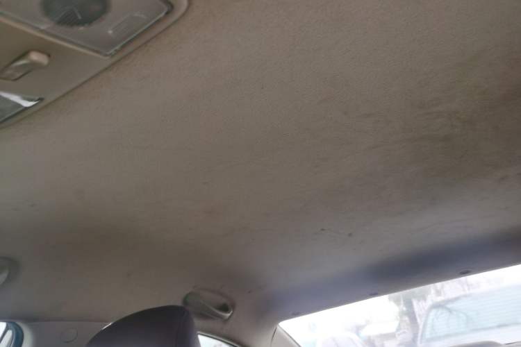Used Kia K2 2015 Sedan 1.4L MT GLS Headliner