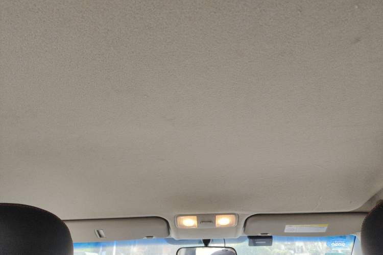 Used Kia K2 2015 Sedan 1.4L MT GLS Headliner