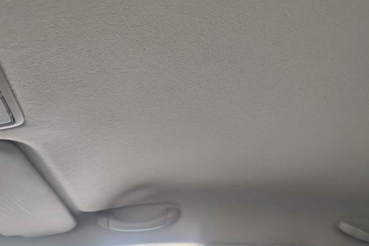 Used Kia K2 2015 Sedan 1.4L Automatic GLS Headliner