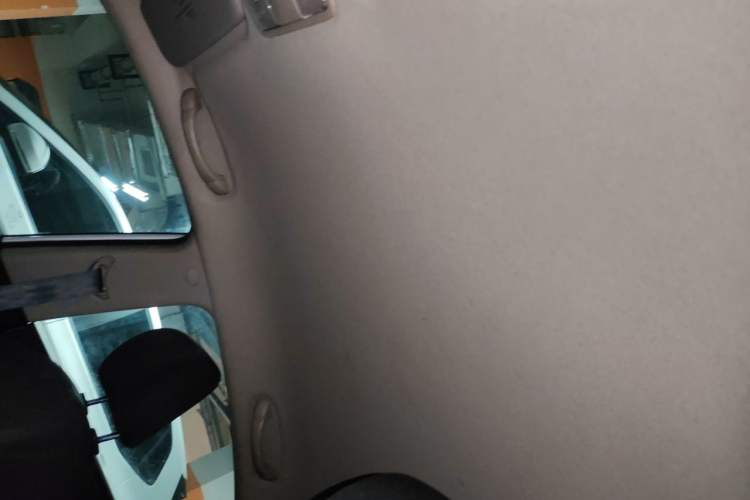 Used Kia K2 2015 Sedan 1.4L Automatic GLS Headliner