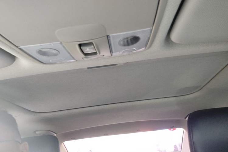 Used Kia K2 2015 Sedan 1.6L Automatic Transmission Premium Headliner