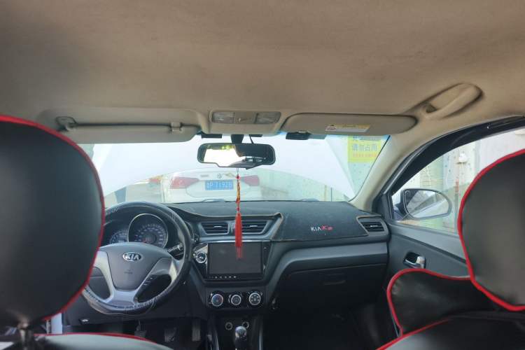 Used Kia K2 2015 Sedan 1.4L MT GLS Headliner