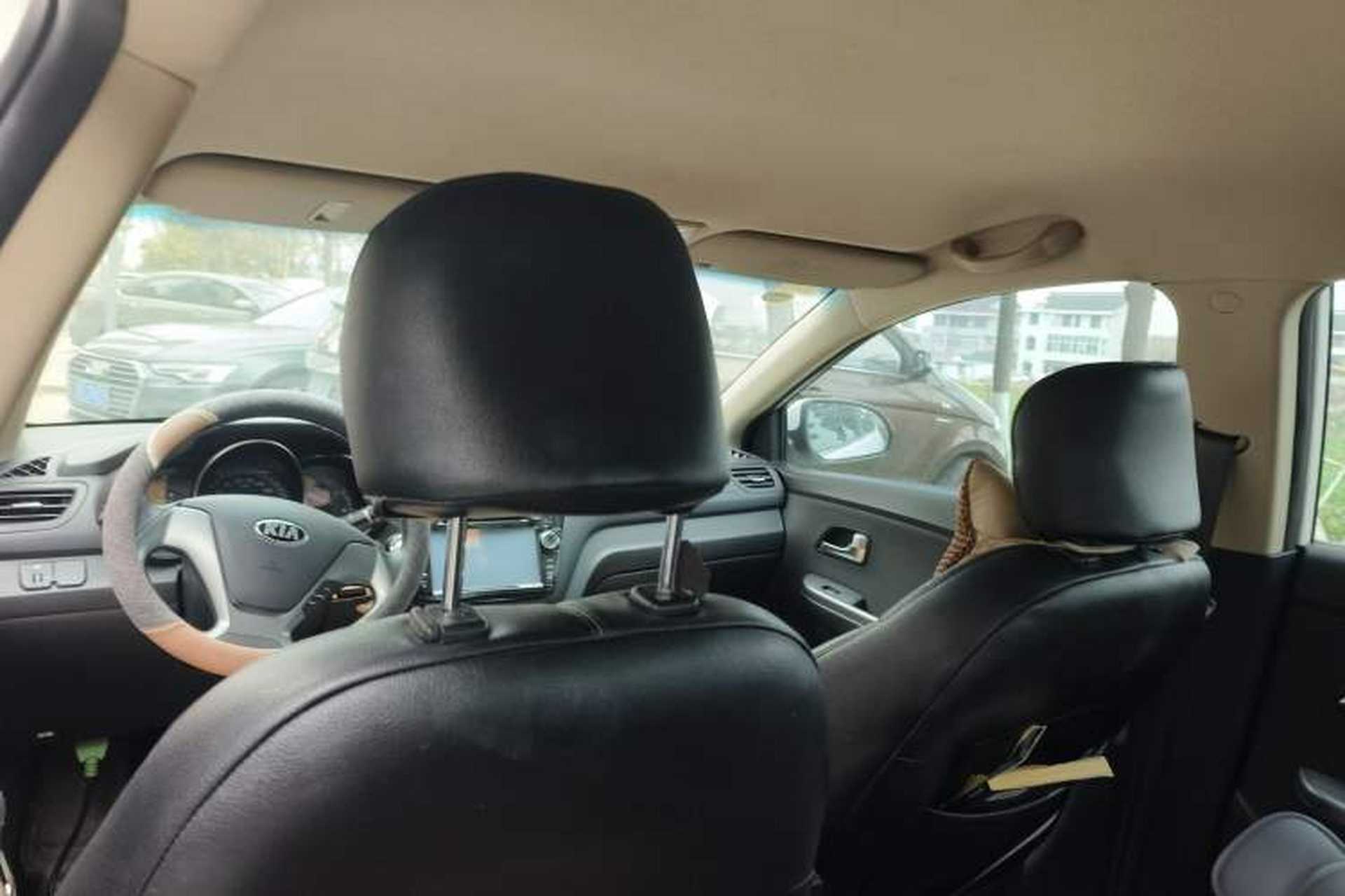 Used Kia K2 2015 Sedan 1.4L Automatic GLS Headliner