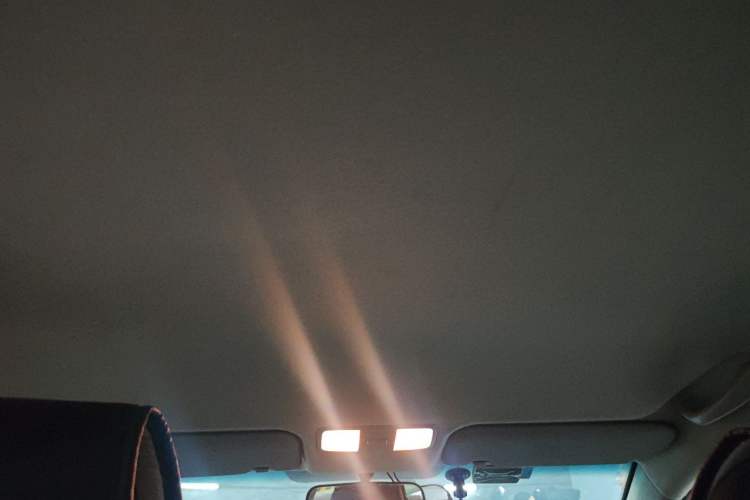 Used Kia K2 2015 Sedan 1.4L MT GLS Headliner