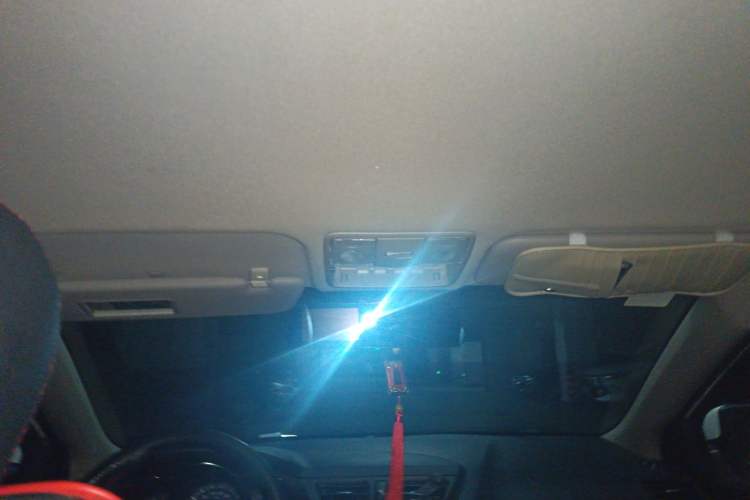 Used Kia K2 2015 Sedan 1.4L Automatic GLS Headliner