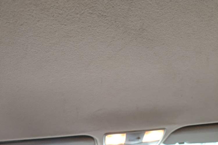 Used Kia K2 2015 Sedan 1.4L Automatic GLS Headliner