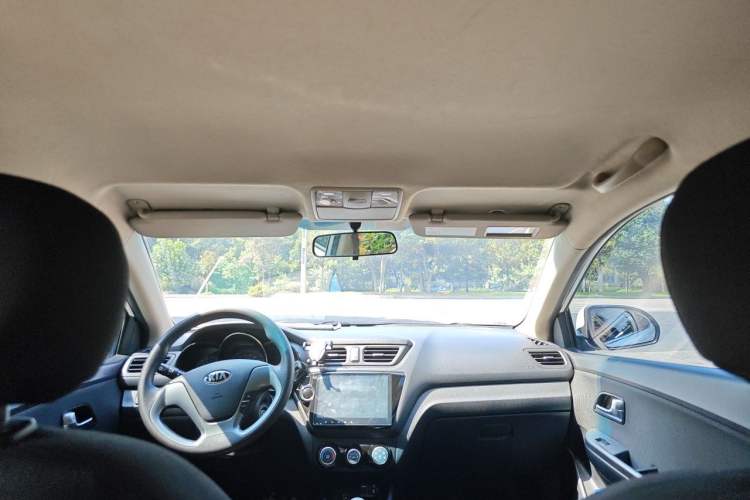 Used Kia K2 2015 Sedan 1.4L Automatic GLS Headliner
