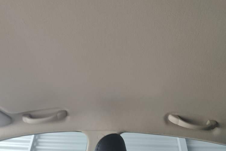 Used Kia K2 2015 Sedan 1.4L Automatic GLS Headliner