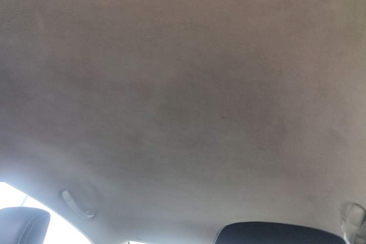 Used Kia K2 2015 Sedan 1.4L MT GLS Headliner