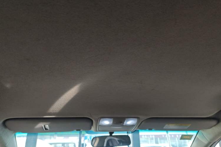 Used Kia K2 2015 Sedan 1.4L Automatic GLS Headliner