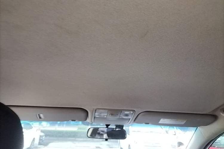 Used Kia K2 2015 Sedan 1.4L Automatic GLS Headliner