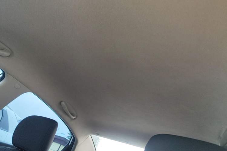 Used Kia K2 2015 Sedan 1.4L MT GLS Headliner
